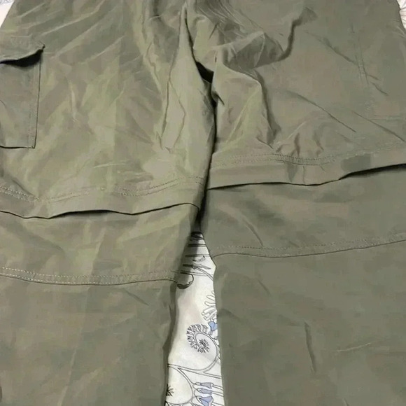 Columbia silver ridge utility convertible pants - Picture 15 of 16